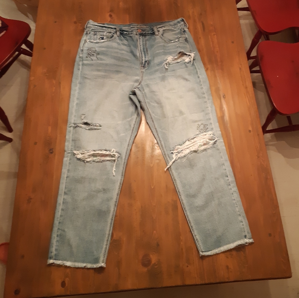 AE x Keith Haring mom jeans US16